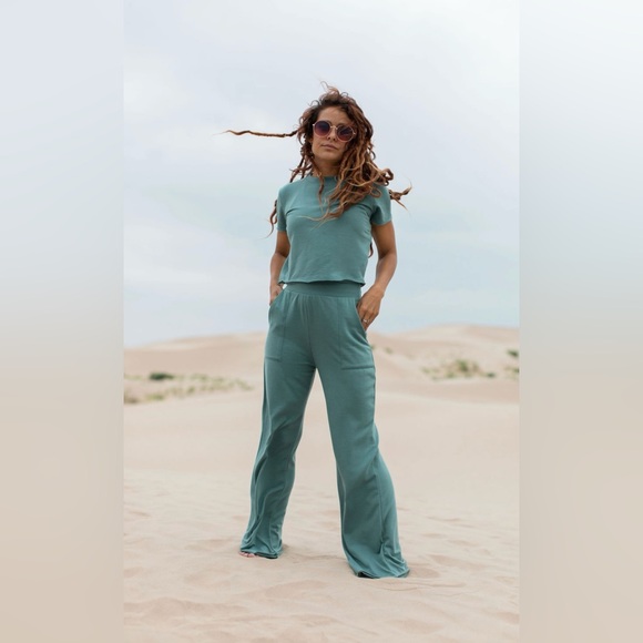 Savvi Courtney Set in Teal Green - Picture 9 of 16